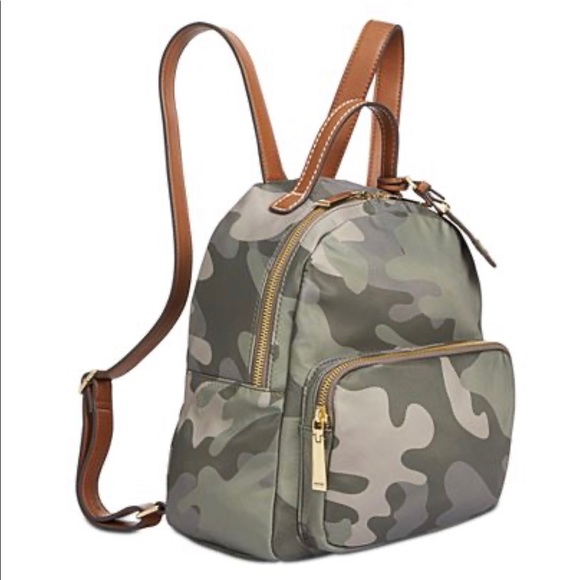 Tommy Hilfiger Handbags - Tommy Hilfiger
Julia Camo Small Dome Backpack